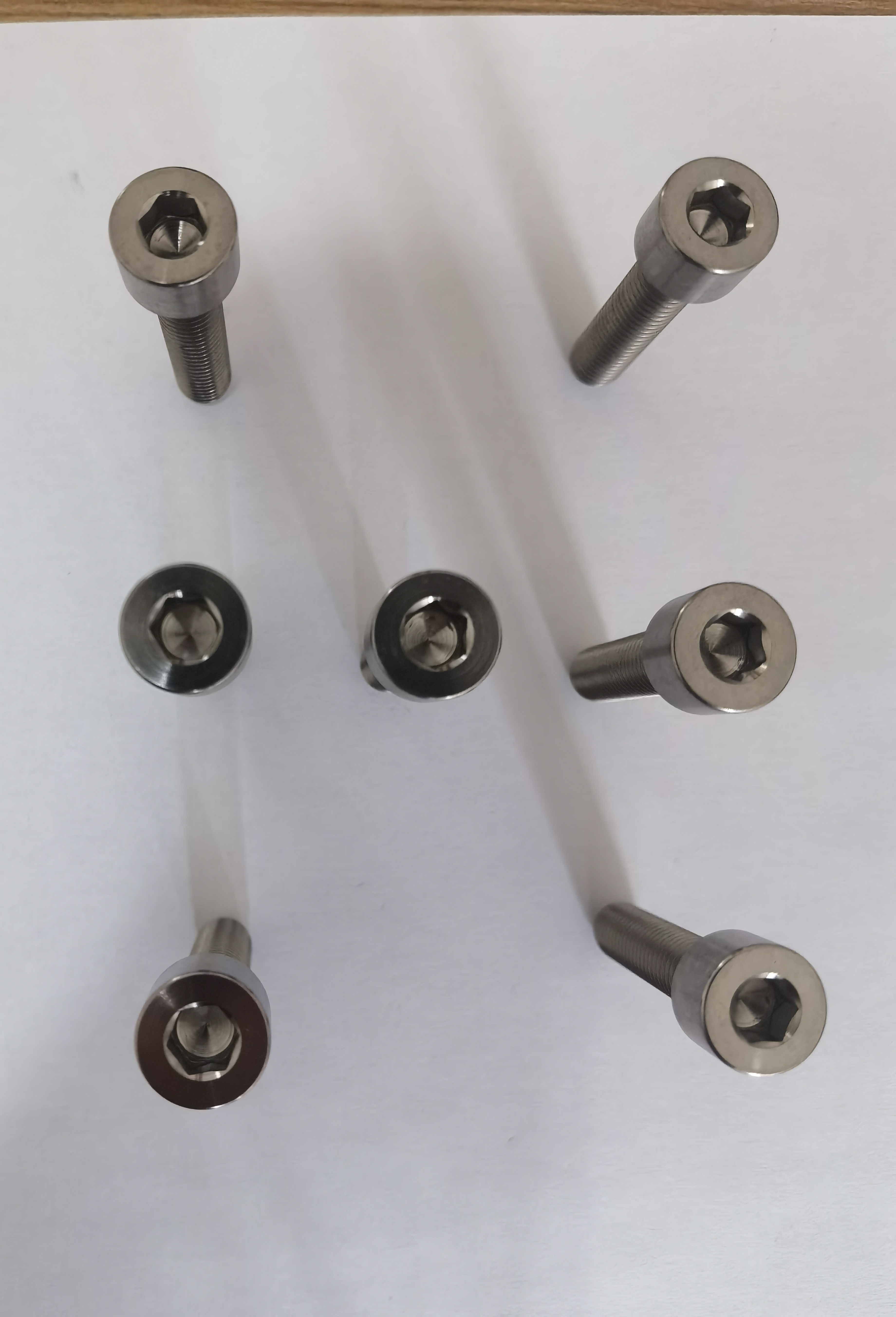 Titanium hexagone socket head capot vis din7984 grade2 grad55